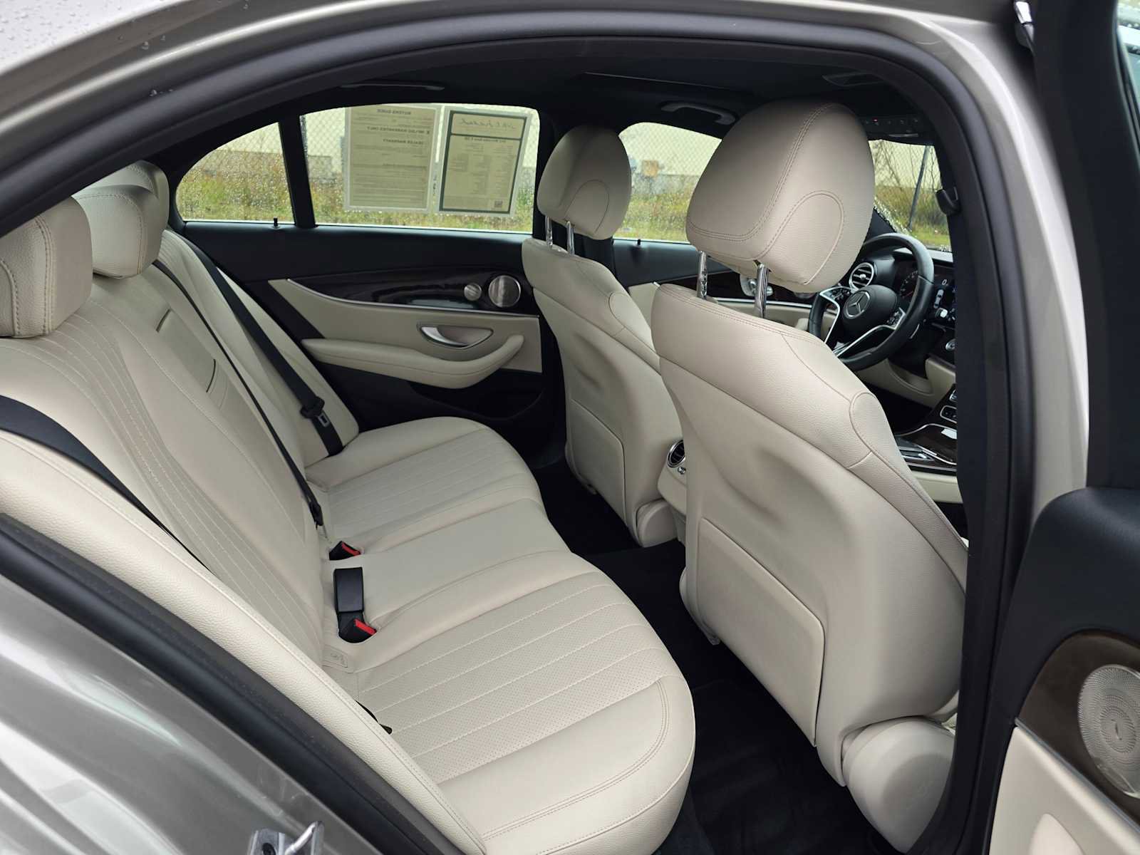 Used 2022 Mercedes-Benz E 350 Sedan image 13