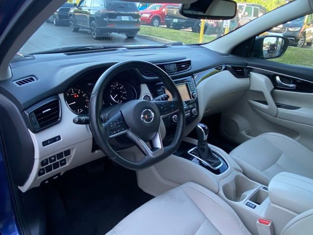 Used 2019 Nissan Rogue Sport SL w/ Premium Package image 14