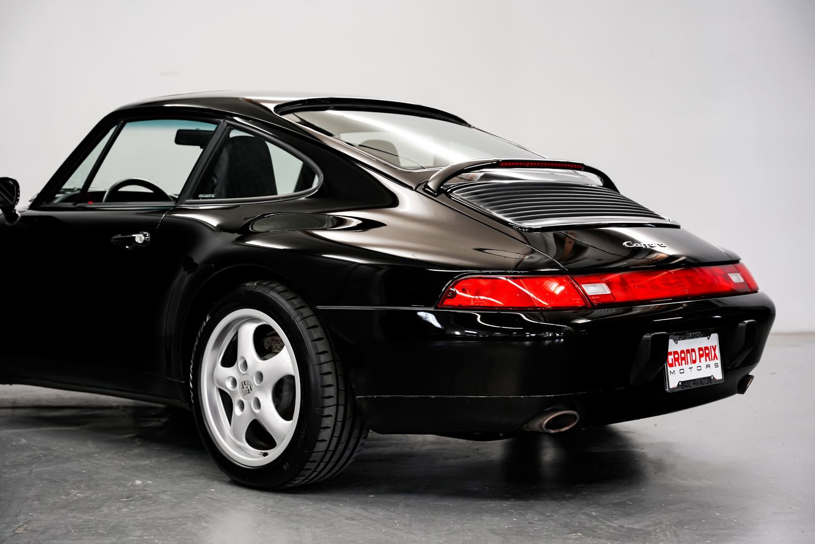 Used 1995 Porsche 911 Carrera RWD image 35