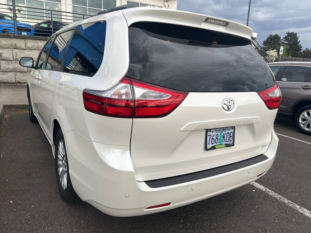 Used 2017 Toyota Sienna XLE w/ XLE Navigation Package image 6
