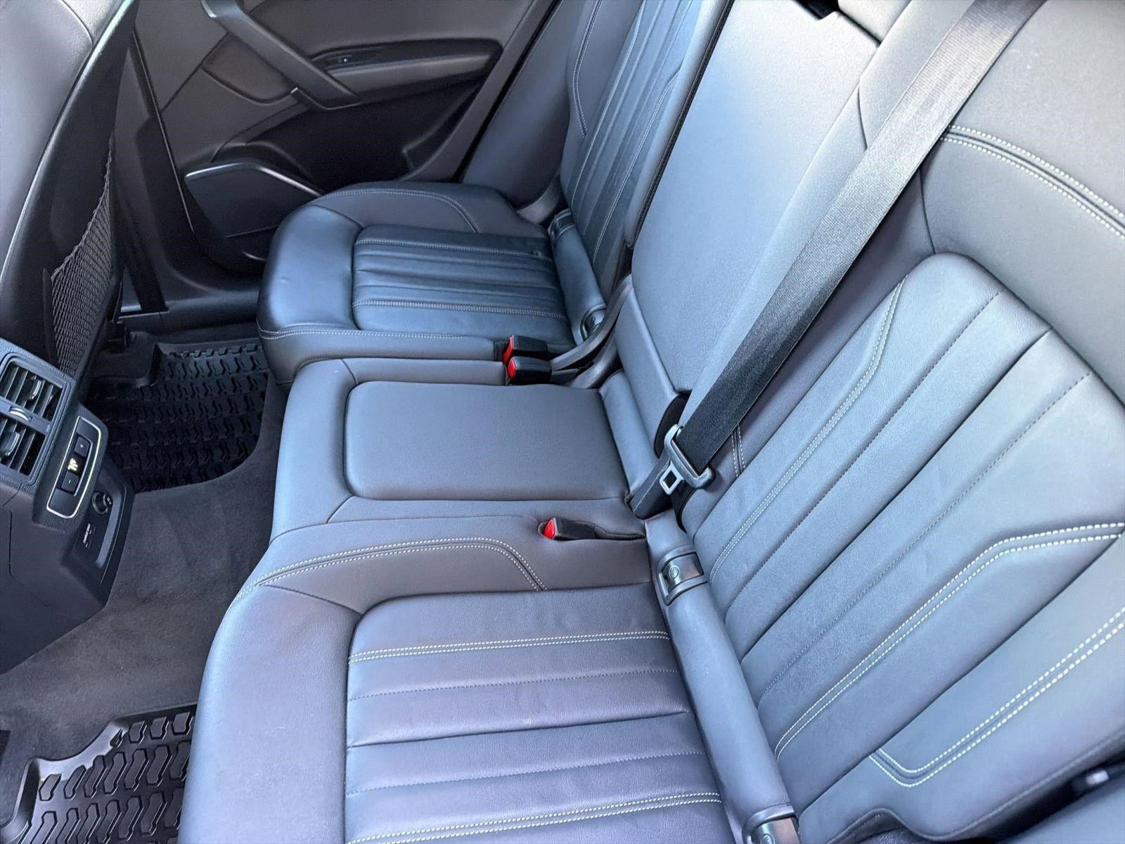 Used 2023 Audi Q5 2.0T Premium w/ Convenience Package image 26