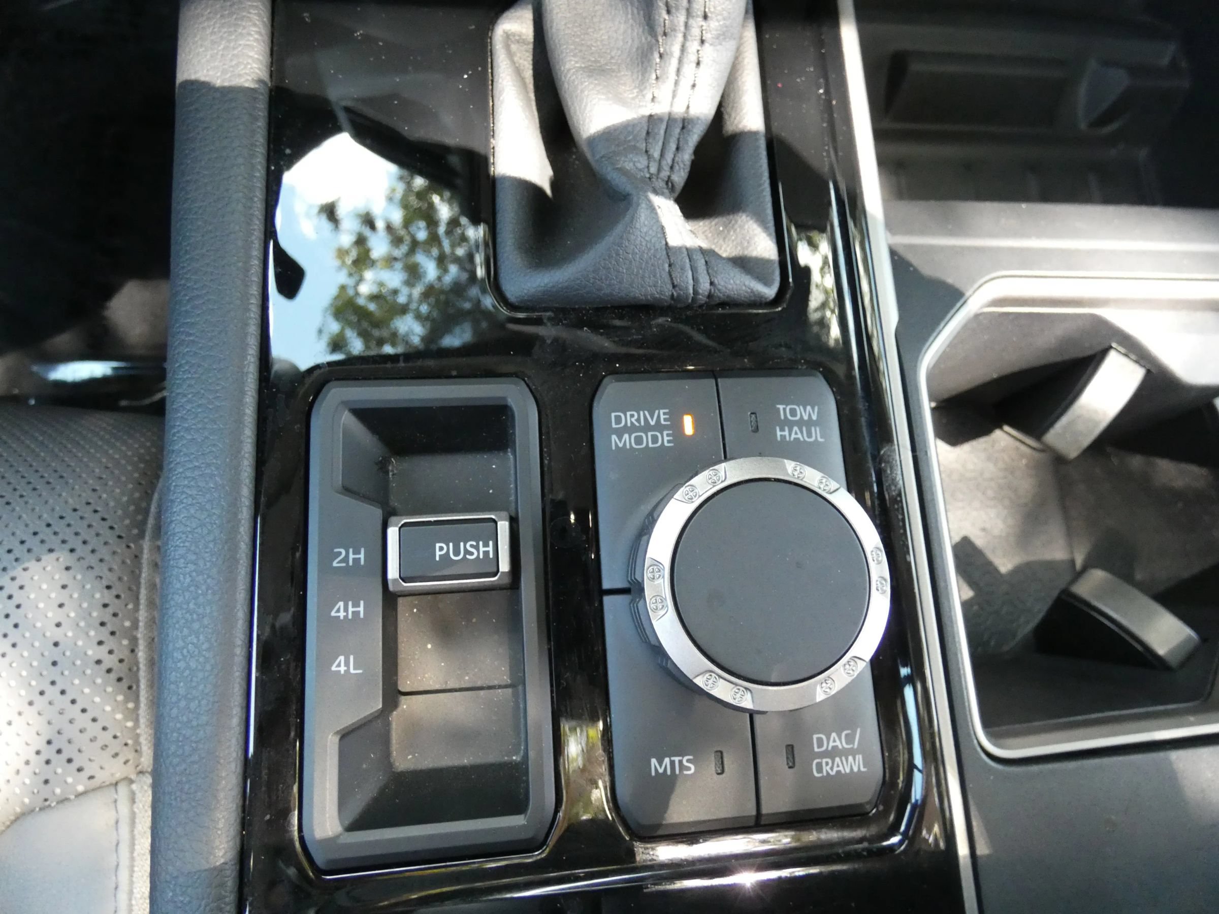 Used 2024 Toyota Tundra Limited w/ TRD Off-Road Package AWD/4WD image 74