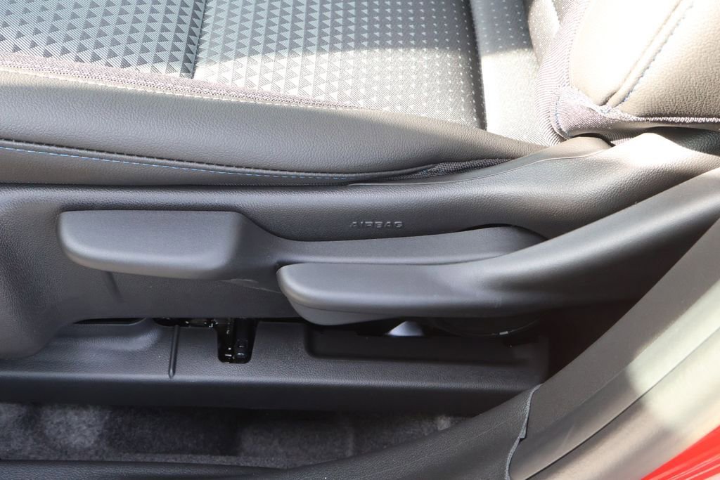 New 2026 Chevrolet Trax LT w/ Driver Confidence Package FWD image 16