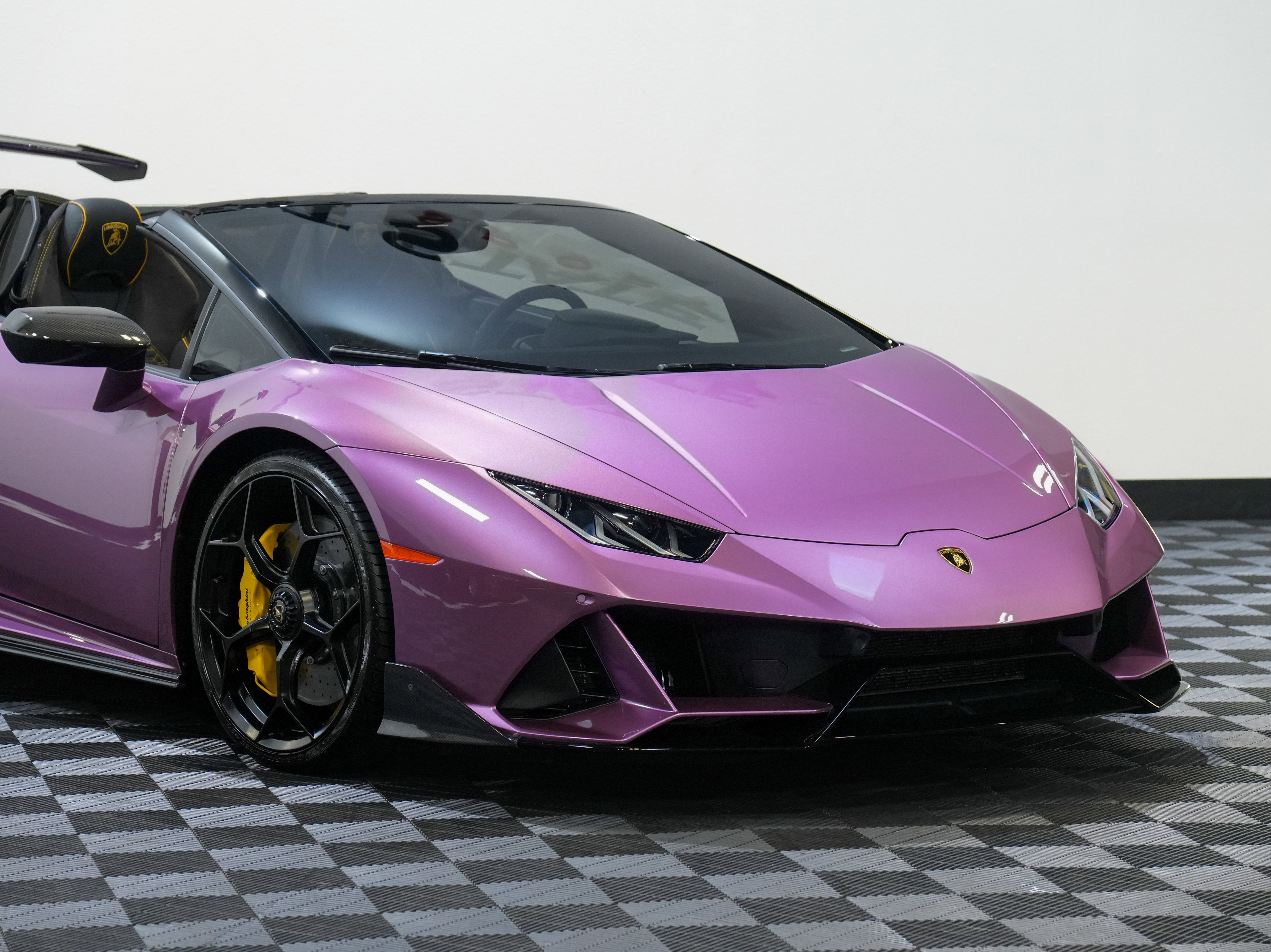 Used 2024 Lamborghini Huracan EVO image 9