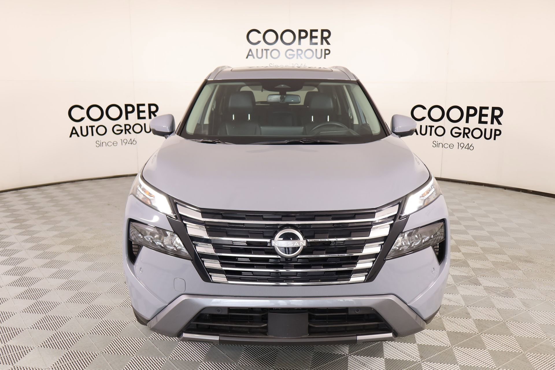 Used 2025 Nissan Rogue SL w/ SL Premium Package image 9