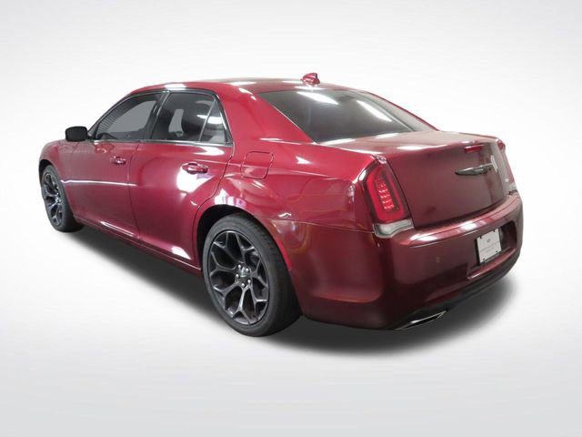 Used 2019 Chrysler 300 Touring w/ Sport Appearance Package image 3