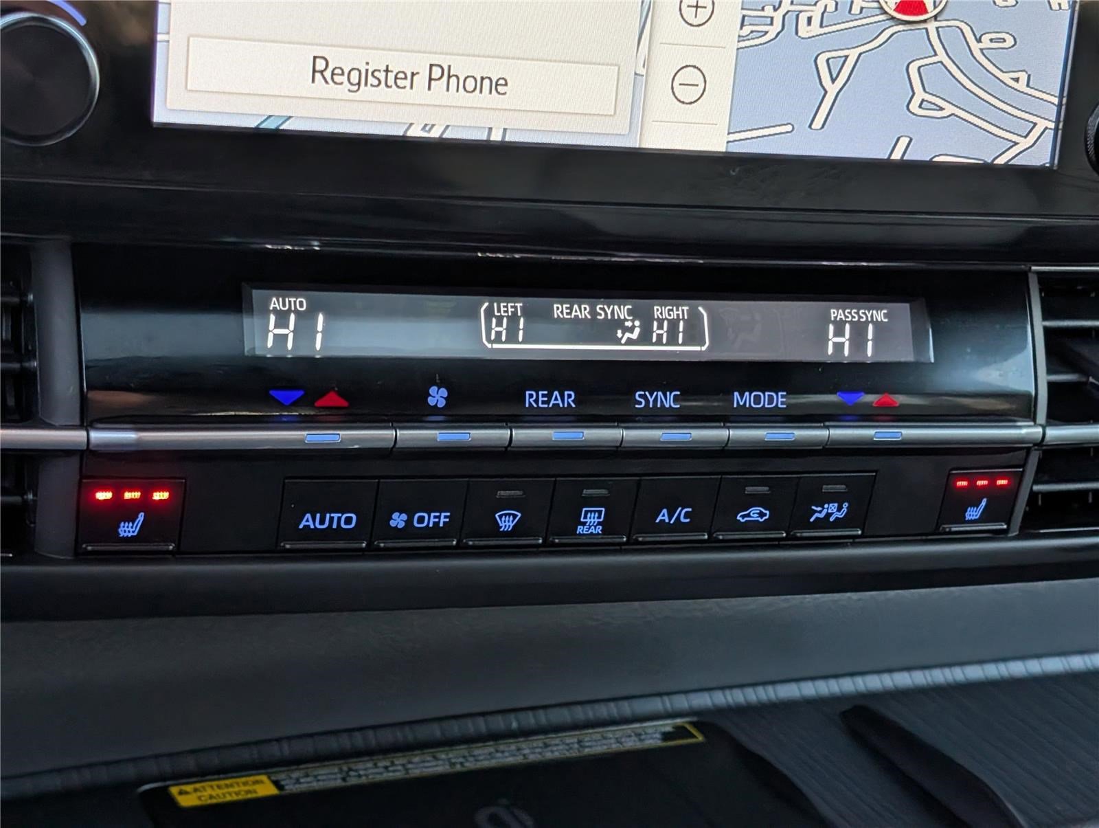 Used 2024 Toyota Sienna XSE w/ XSE Plus Package image 29