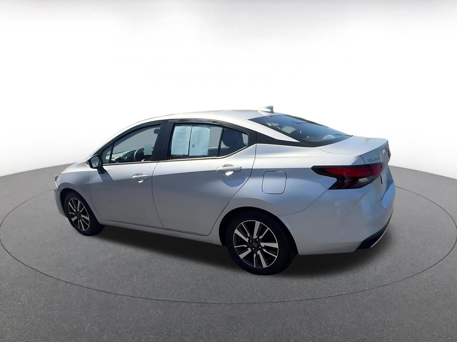 Used 2025 Nissan Versa SV image 10