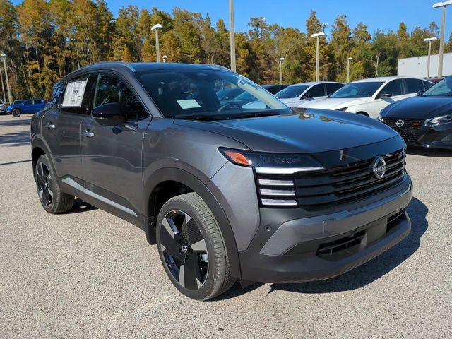 New 2026 Nissan Kicks SR image 2