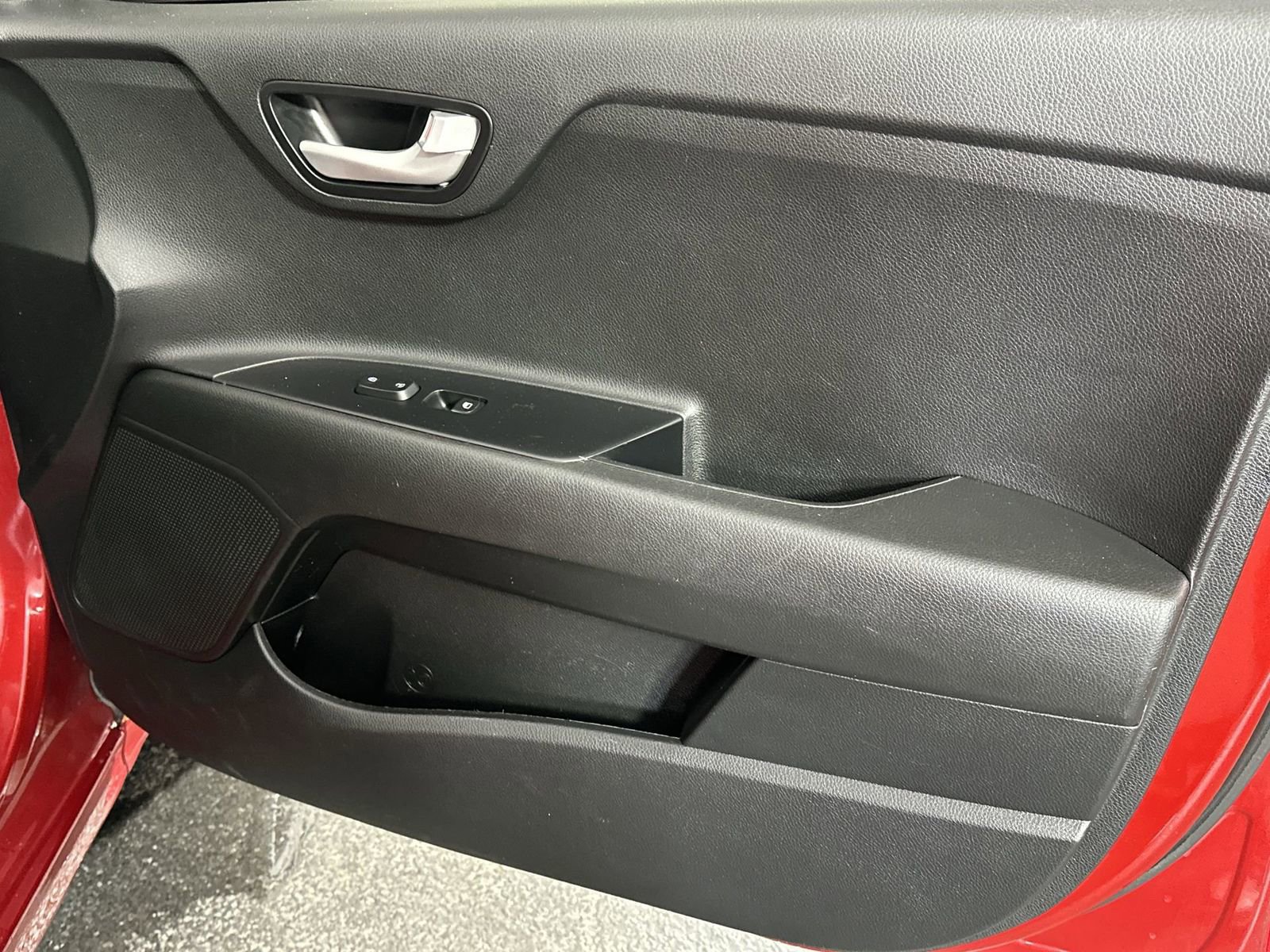 Used 2023 Kia Rio S image 29