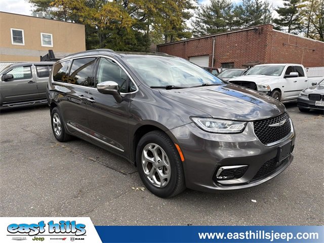 Used 2022 Chrysler Pacifica Limited