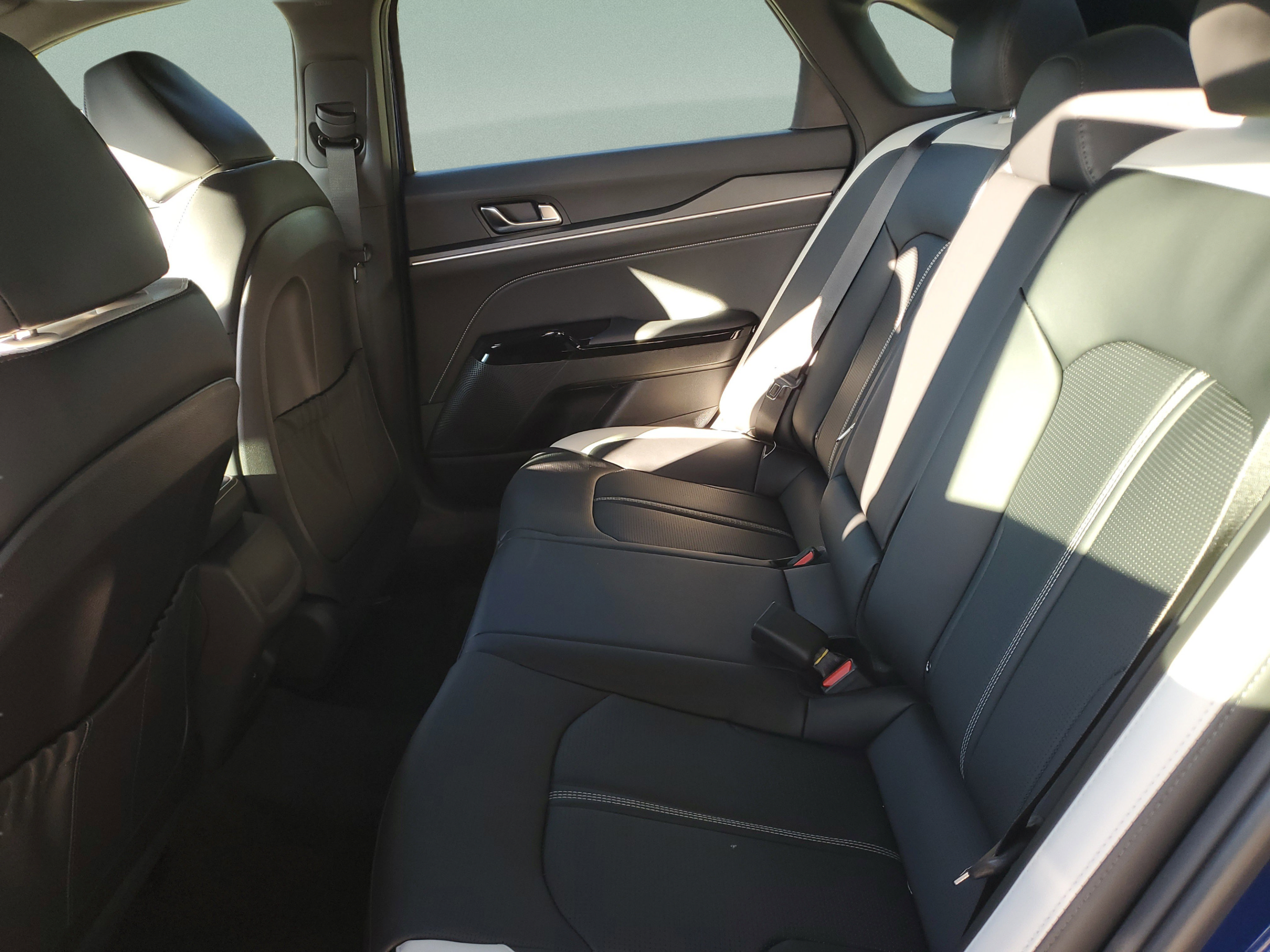 New 2026 Kia K5 GT-Line w/ GT-Line Premium Package FWD image 7