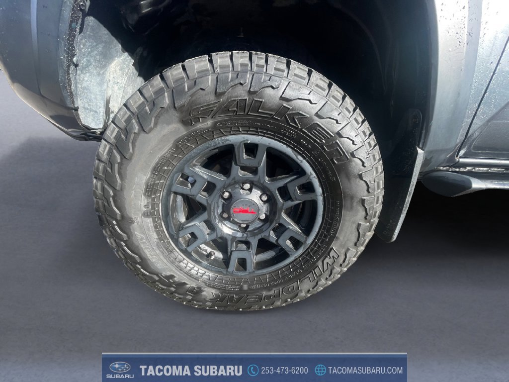 Used 2021 Toyota Tacoma TRD Off-Road w/ TRD Premium Off Road Package AWD/4WD image 9