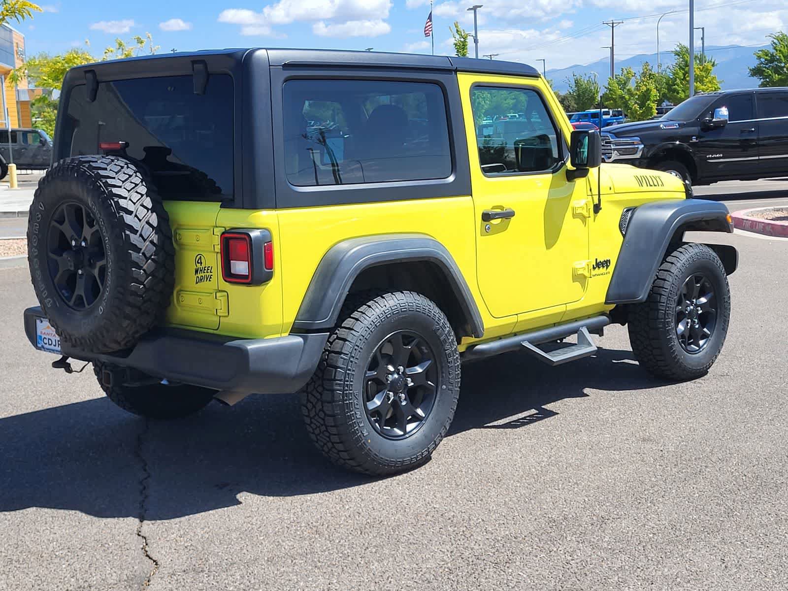 Used 2022 Jeep Wrangler Sport AWD/4WD image 5