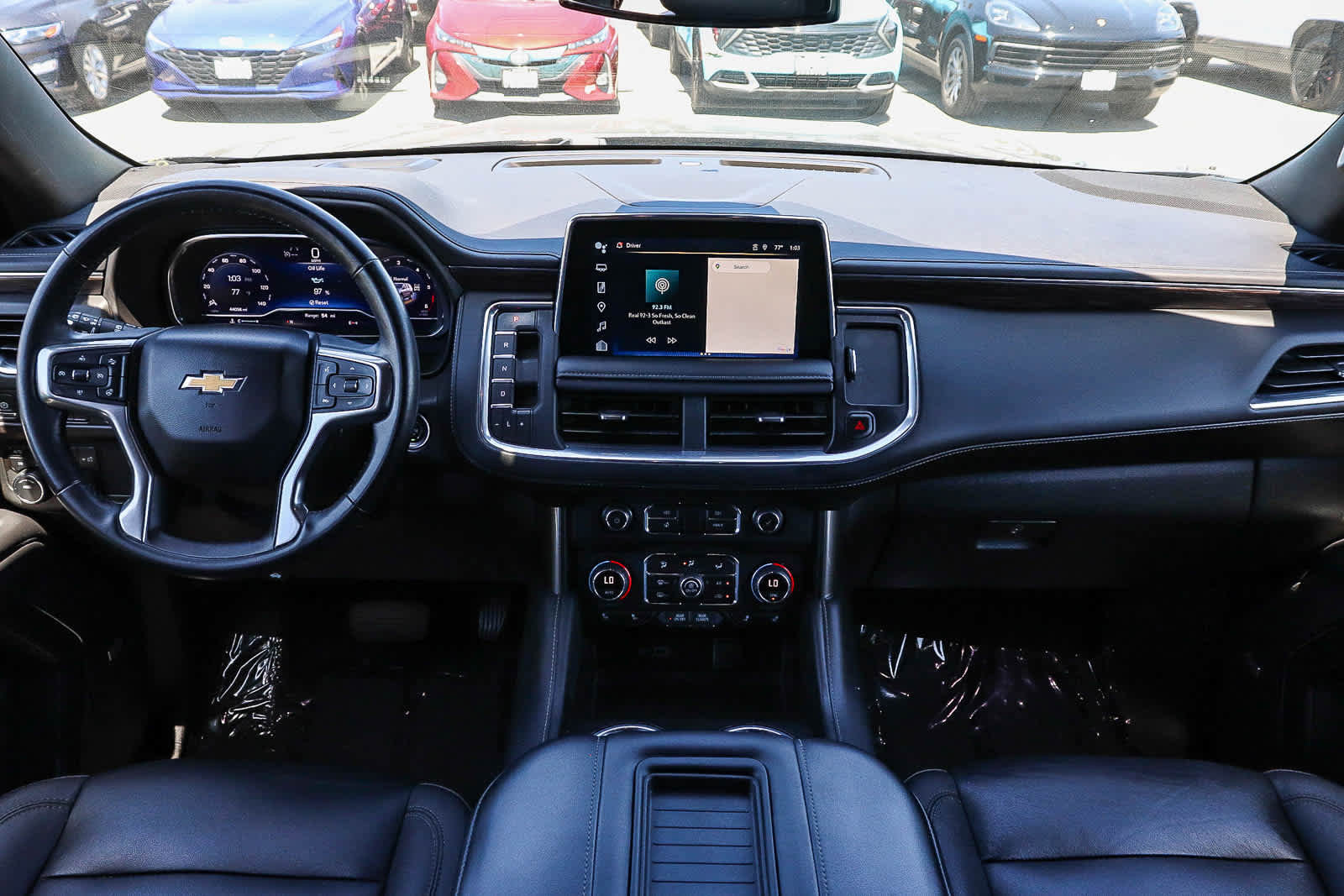 Used 2024 Chevrolet Tahoe LT w/ Luxury Package AWD/4WD image 11