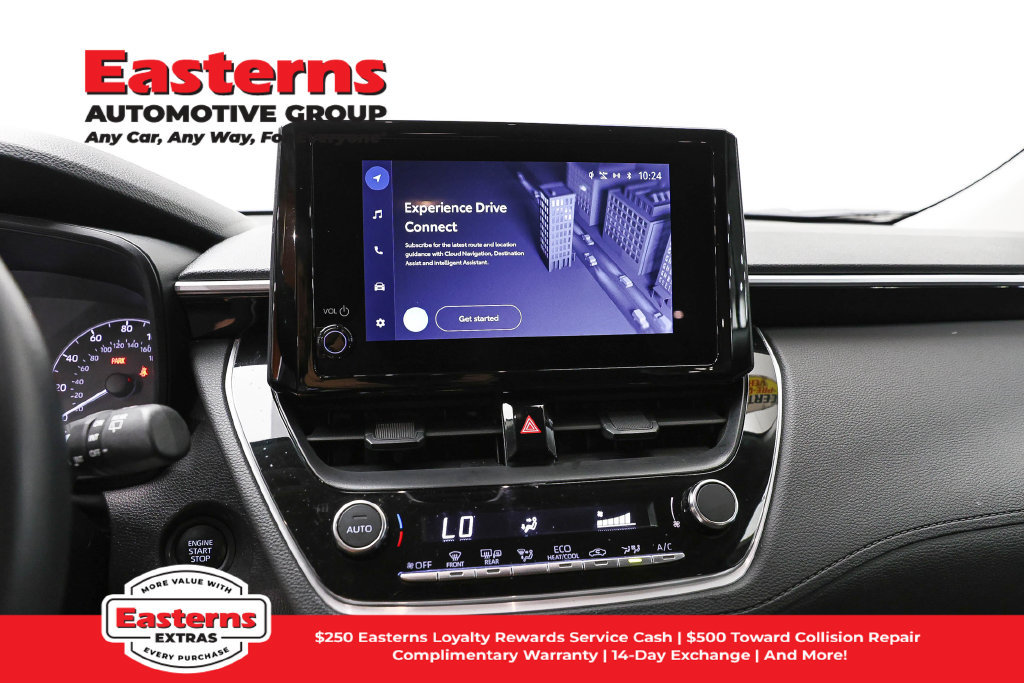Used 2025 Toyota Corolla Cross LE FWD image 12