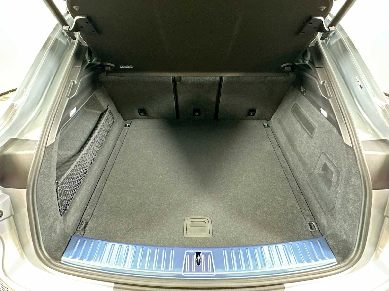 New 2025 Porsche Cayenne Coupe image 26