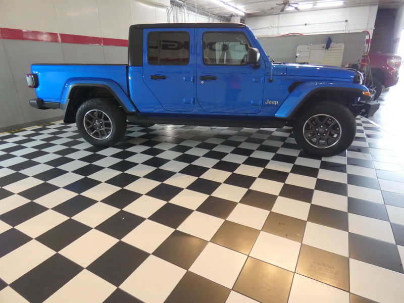 Used 2021 Jeep Gladiator Overland w/ Popular Equipment Package AWD/4WD image 4