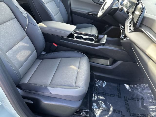 Used 2025 Chevrolet Equinox LT w/ Convenience Package II image 28