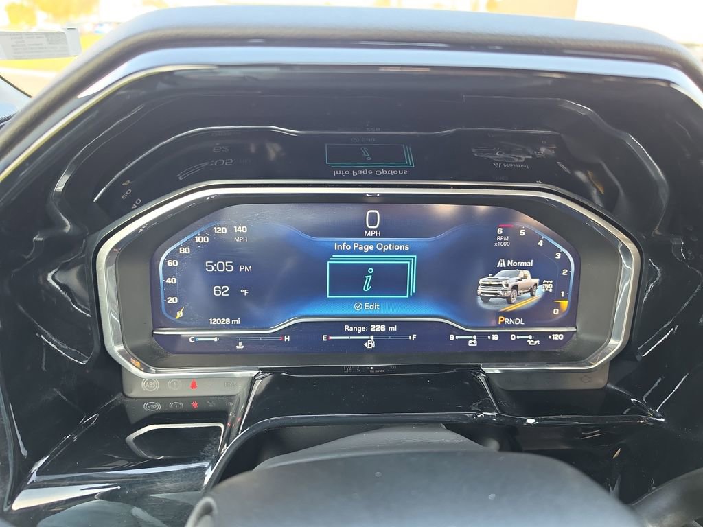 Used 2025 Chevrolet Silverado 2500 LT w/ Convenience Package image 17