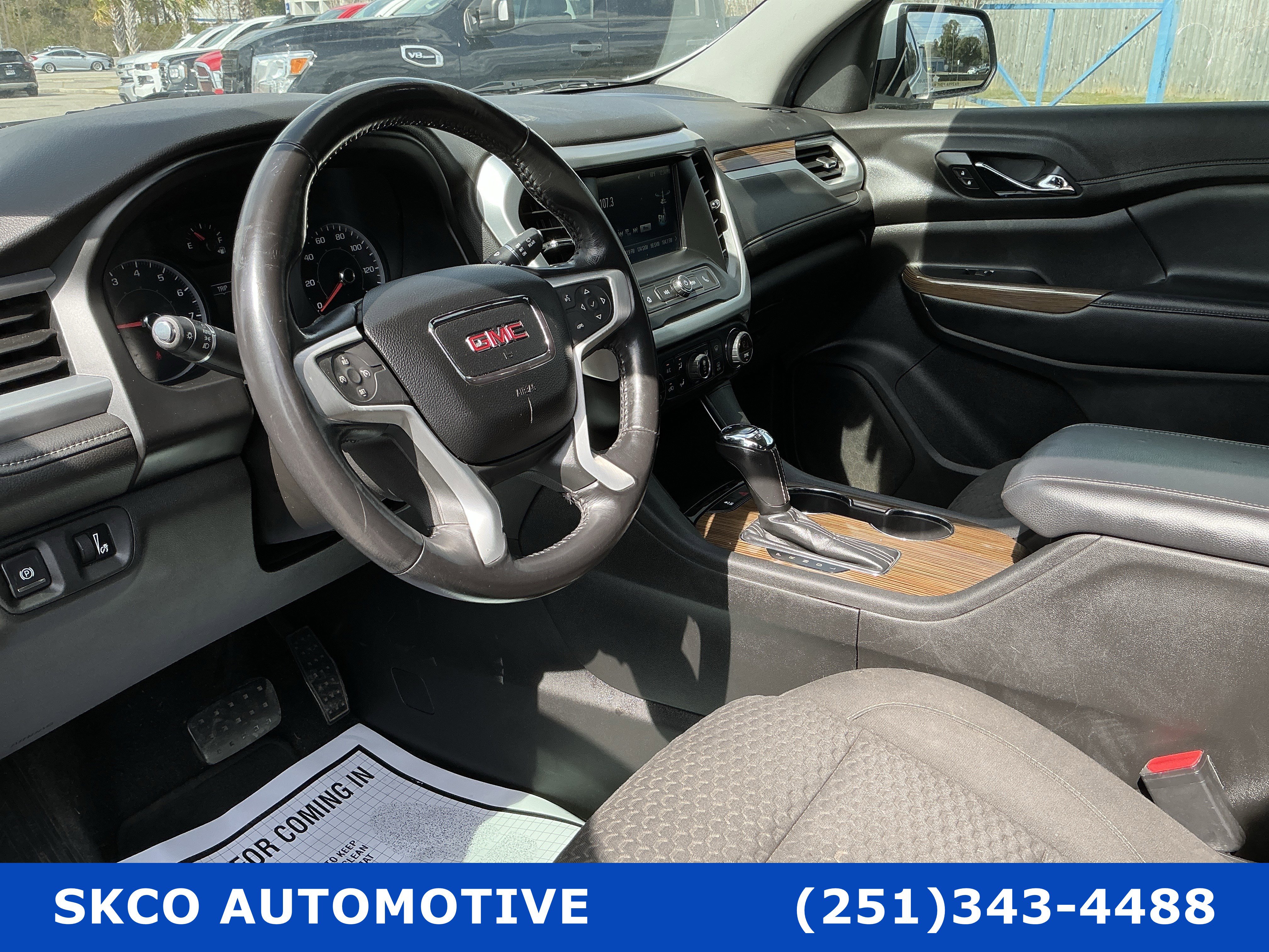 Used 2019 GMC Acadia SLE image 19