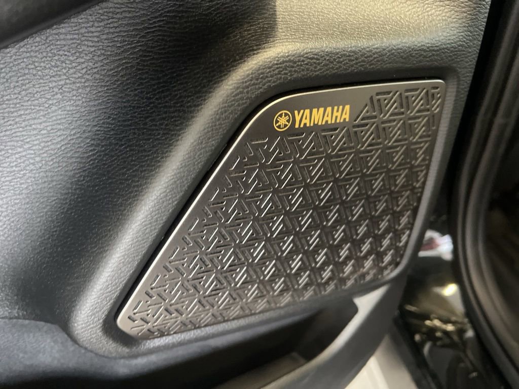 Used 2025 Mitsubishi Outlander SE image 42