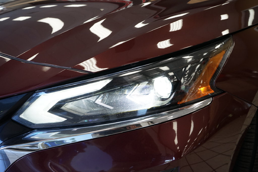 Used 2024 Nissan Altima 2.5 SV FWD image 21