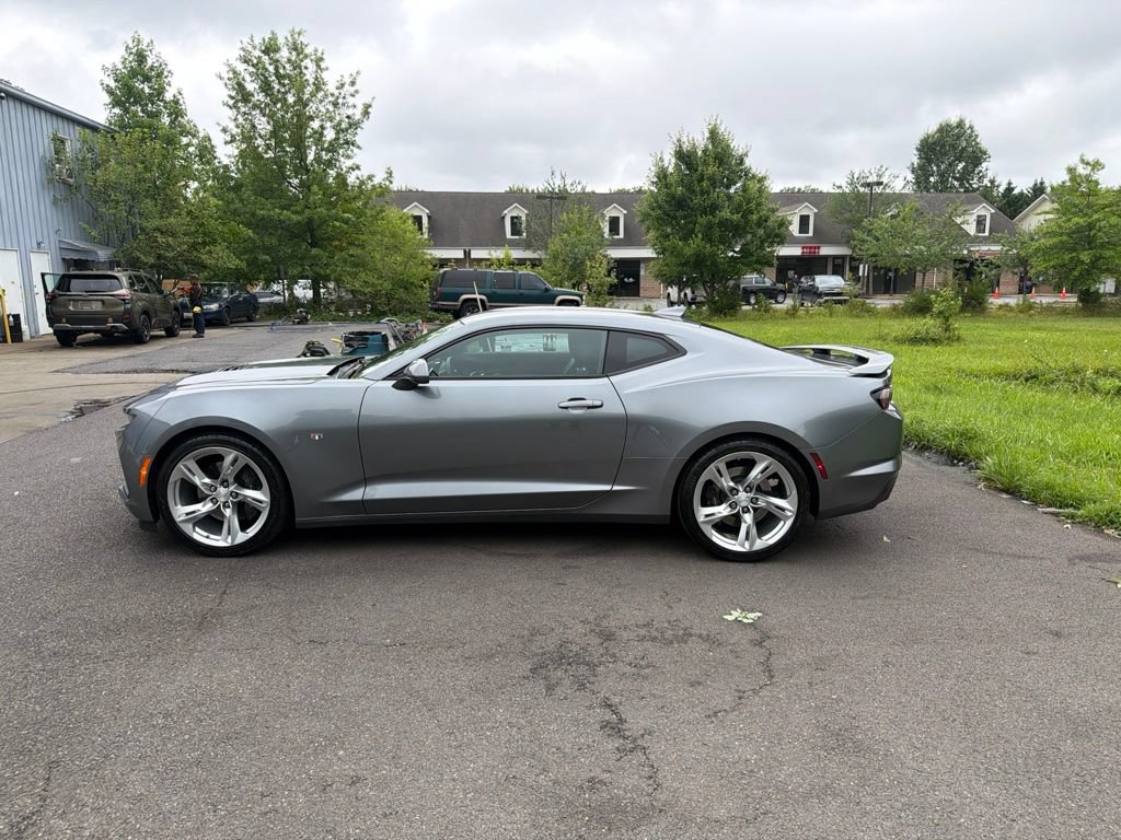 Used 2020 Chevrolet Camaro SS RWD image 8