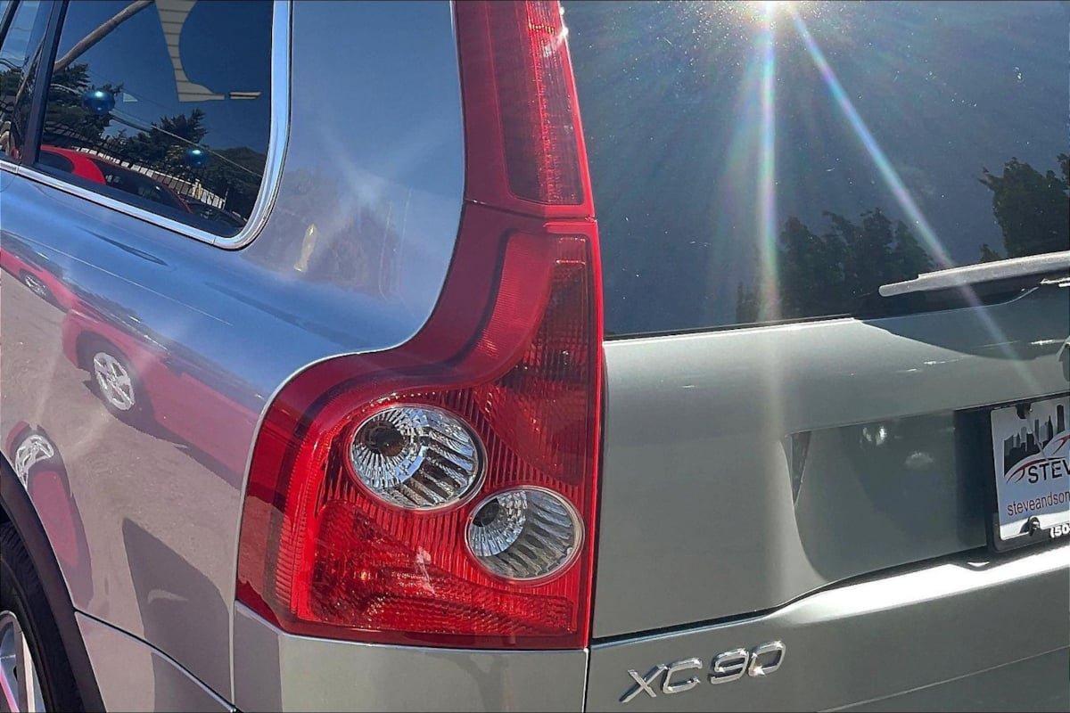 Used 2005 Volvo XC90 2.5T AWD/4WD image 22