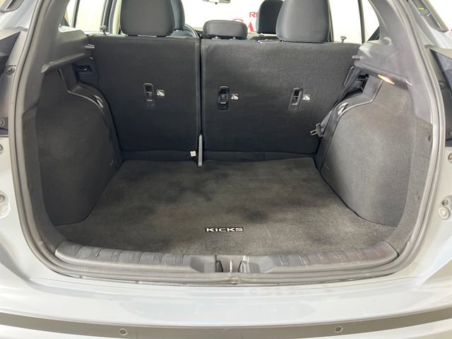 Used 2023 Nissan Kicks SV image 22