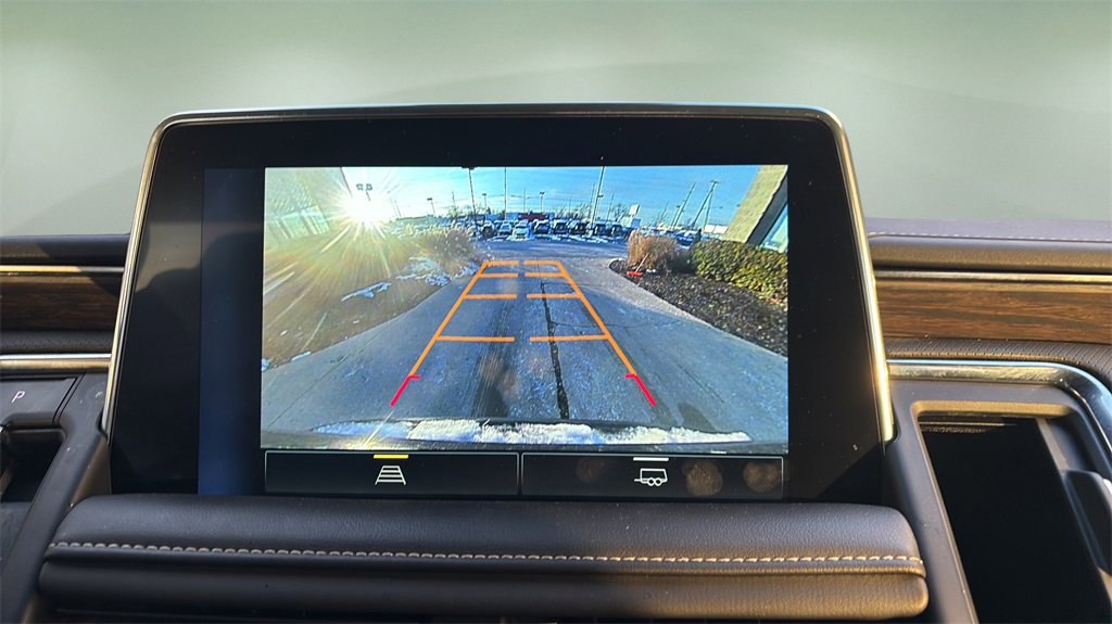 Used 2023 Chevrolet Suburban Premier image 21