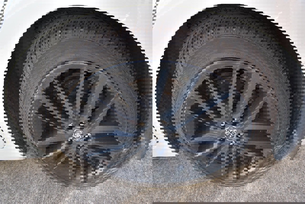 Used 2023 Toyota Camry XSE image 12