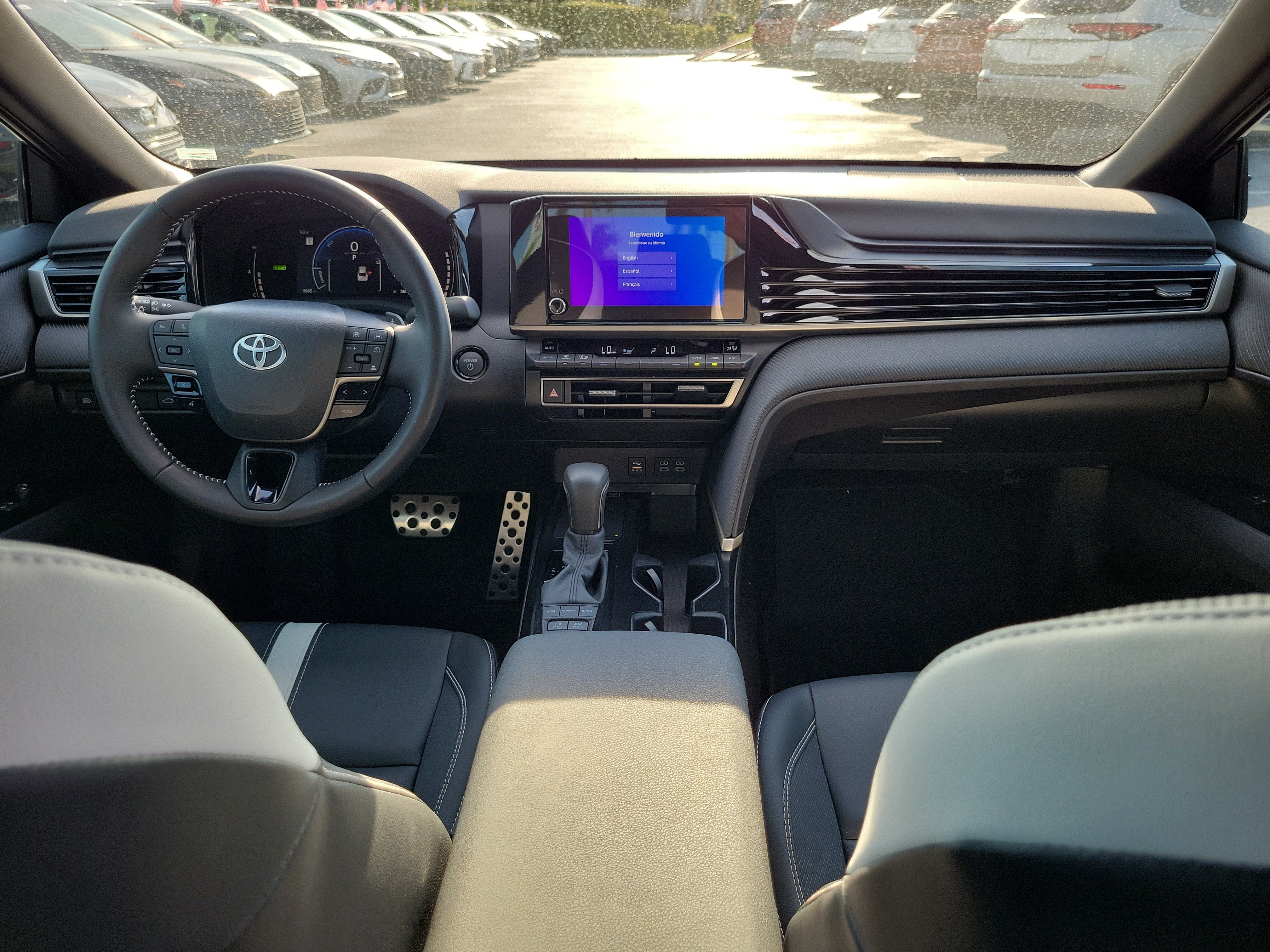 Used 2026 Toyota Camry SE FWD image 16