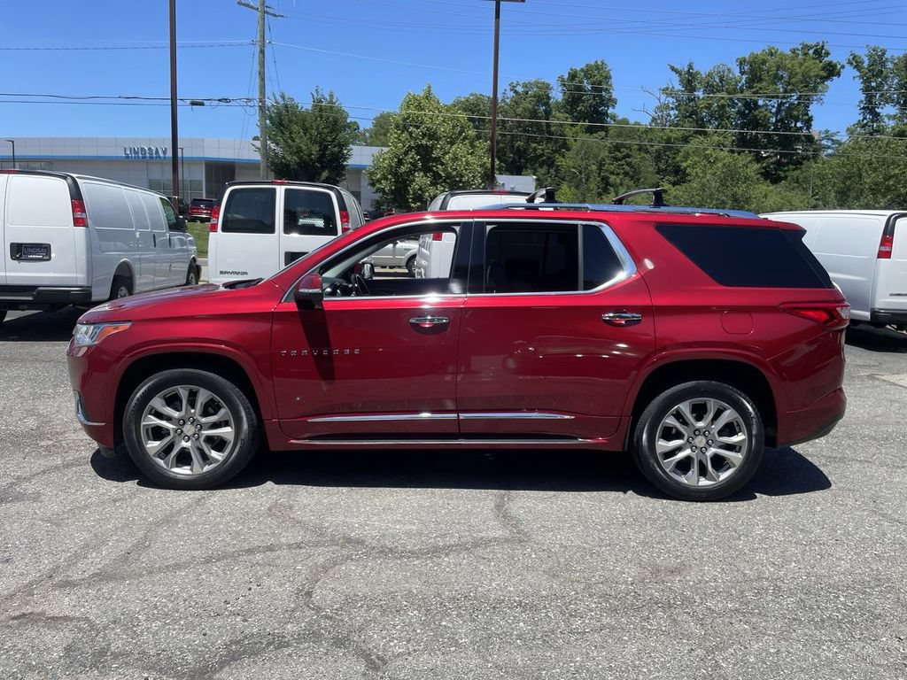Used 2021 Chevrolet Traverse Premier w/ LPO, 'HIT The Road' Package AWD/4WD image 6