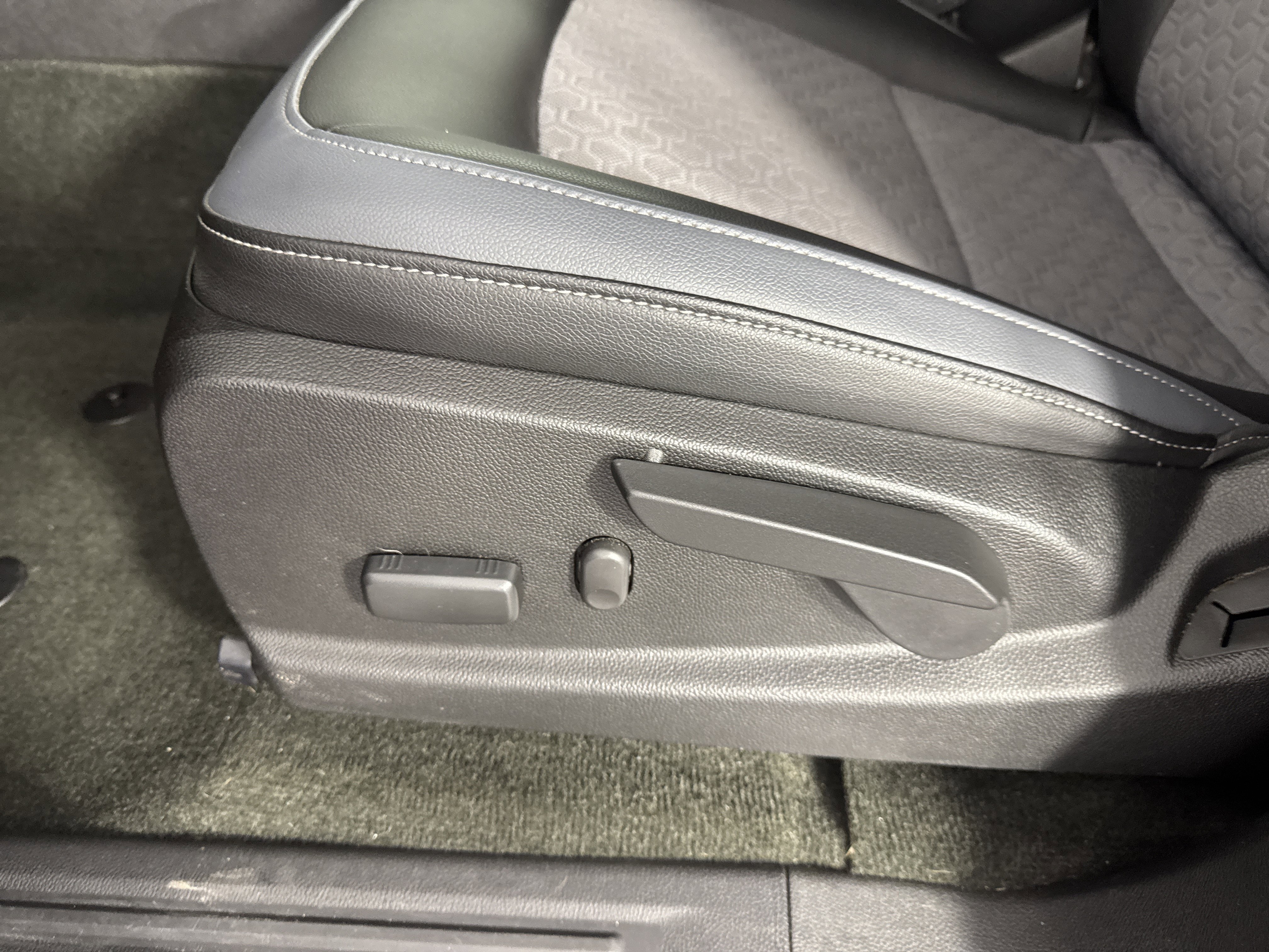Used 2016 Chevrolet Colorado Z71 image 17