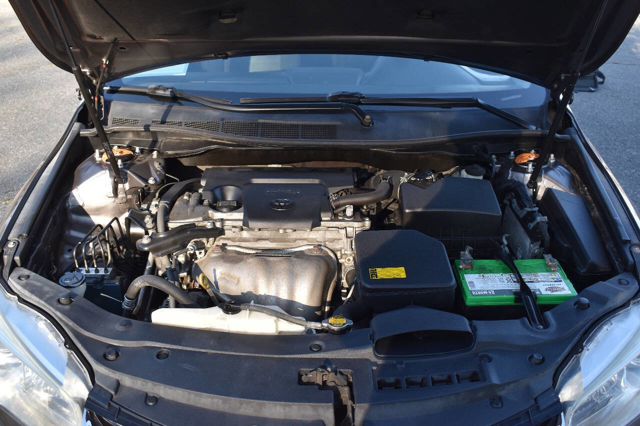 Used 2015 Toyota Camry LE FWD image 34
