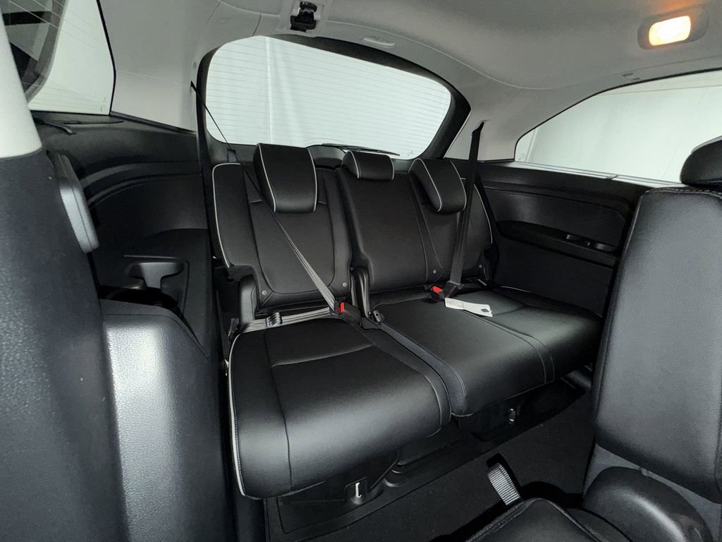 New 2026 Honda Odyssey Touring image 18