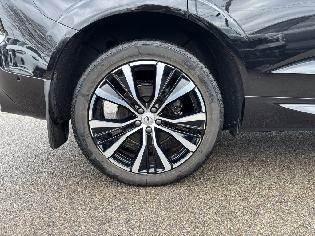 Used 2024 Volvo XC60 B5 Plus w/ Climate Package image 34