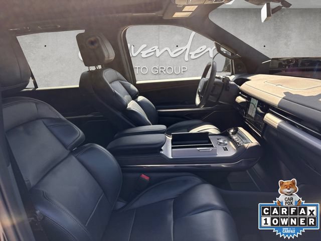 Used 2025 Lincoln Navigator Reserve w/ Jet Appearance Package AWD/4WD image 24