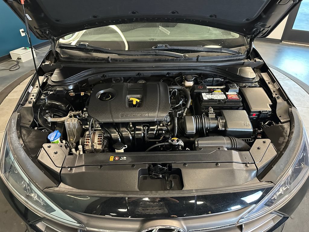 Used 2020 Hyundai Elantra Value Edition w/ Cargo Package (C1) FWD image 22