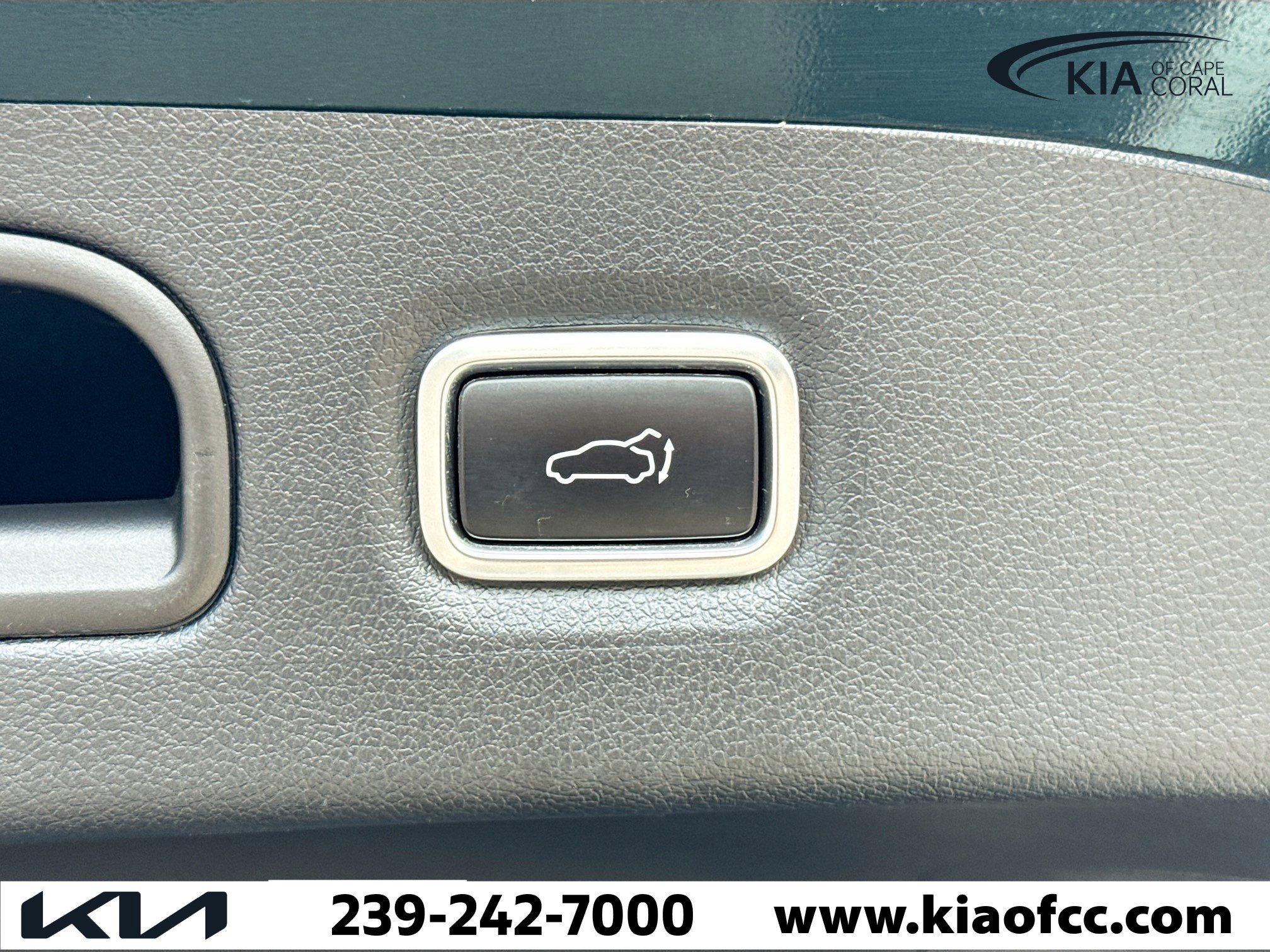 Certified 2023 Kia Stinger GT2 image 13