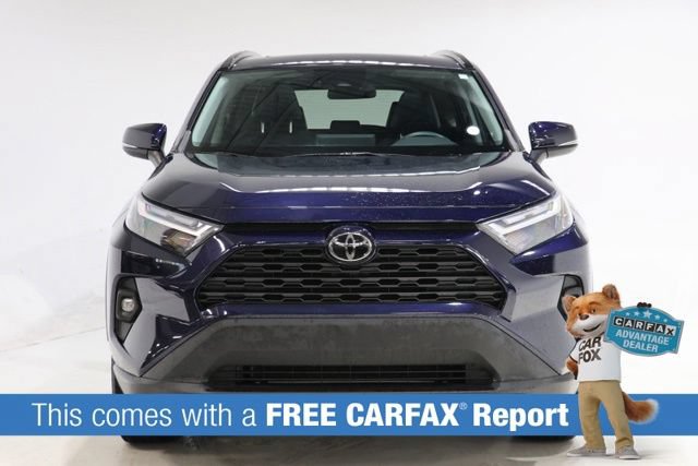 Used 2022 Toyota RAV4 XLE Premium AWD/4WD image 2