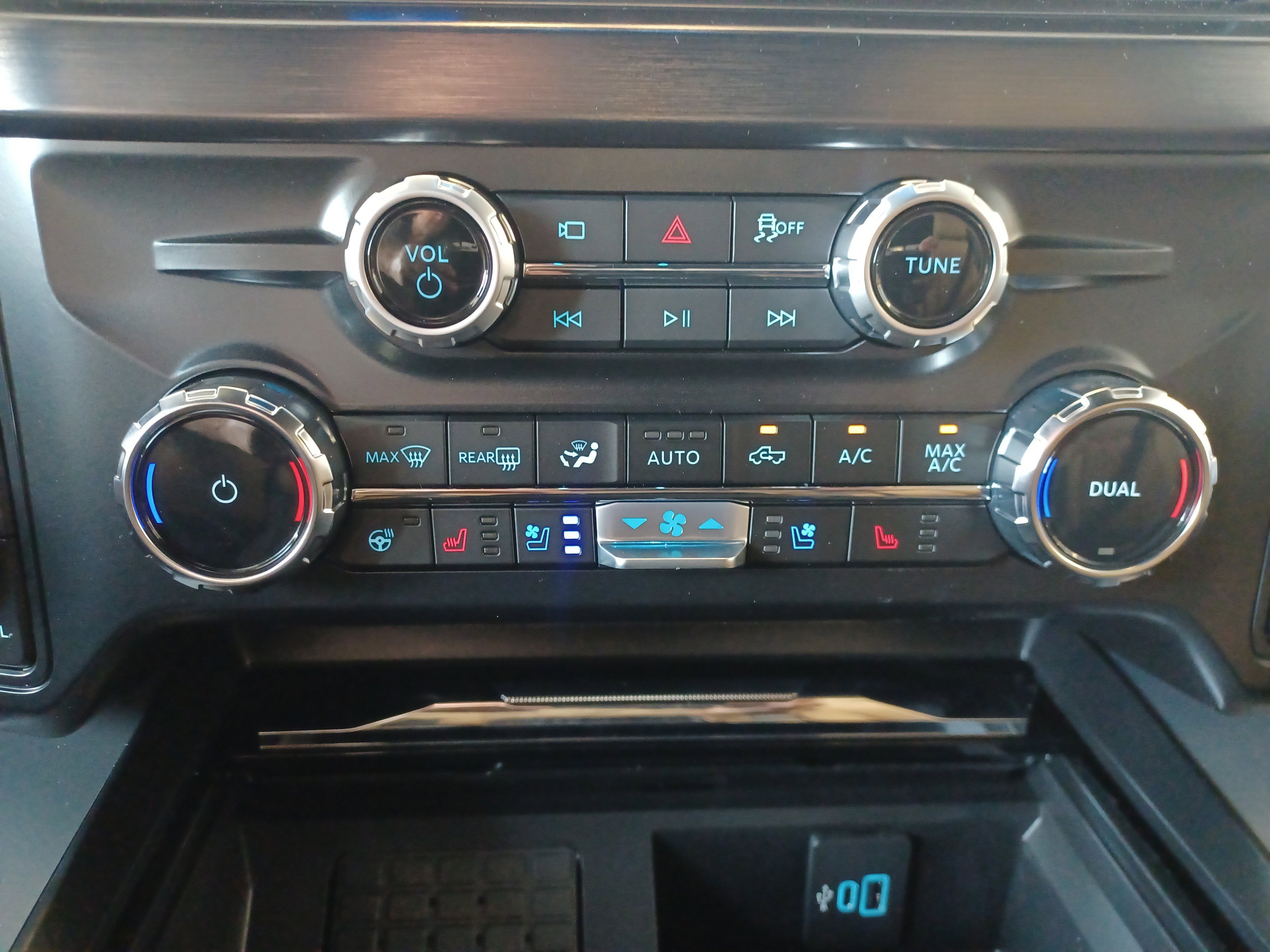 New 2026 Ford F250 Lariat image 35