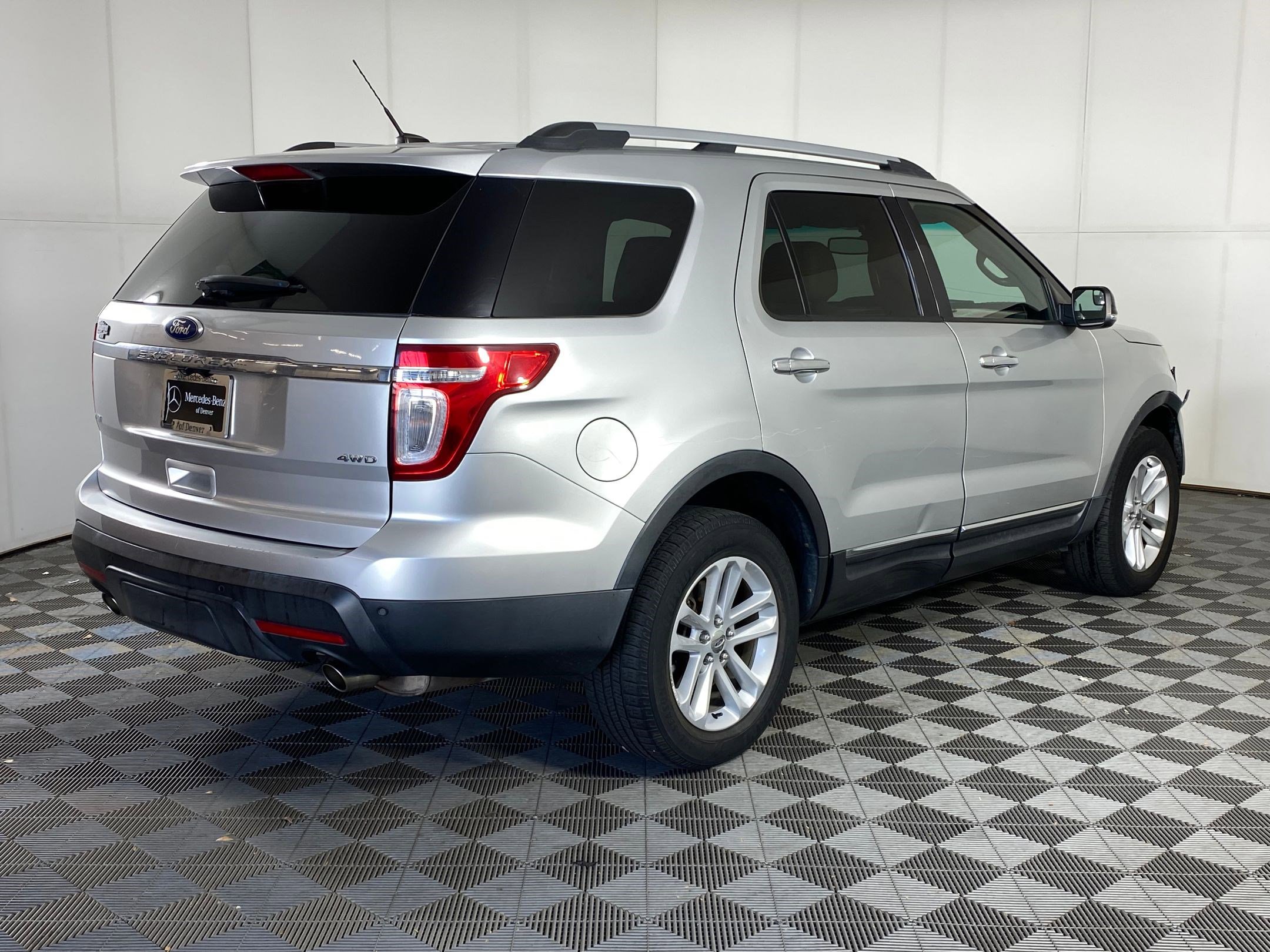 Used 2011 Ford Explorer XLT w/ 202A Rapid Spec Order Code image 8