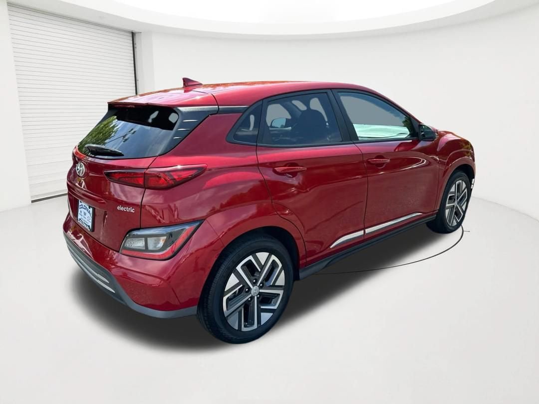 Certified 2022 Hyundai Kona SEL w/ Convenience Package FWD image 5