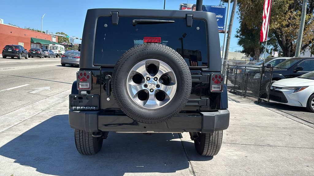 Used 2018 Jeep Wrangler Unlimited Sahara image 13