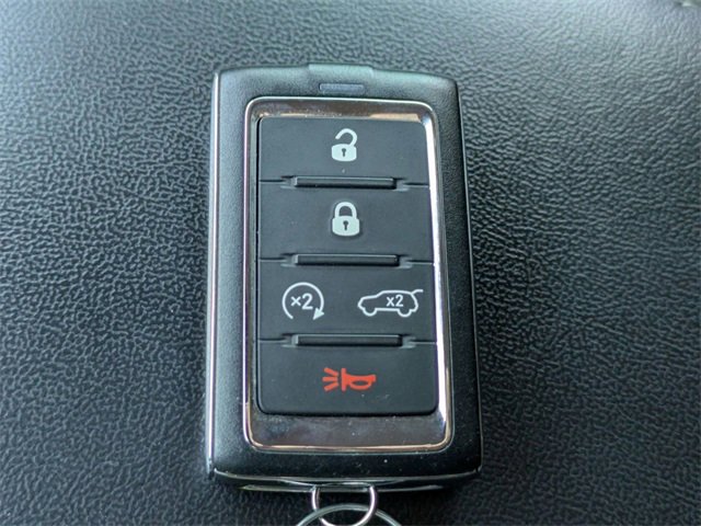 Used 2023 Jeep Grand Cherokee Limited image 34