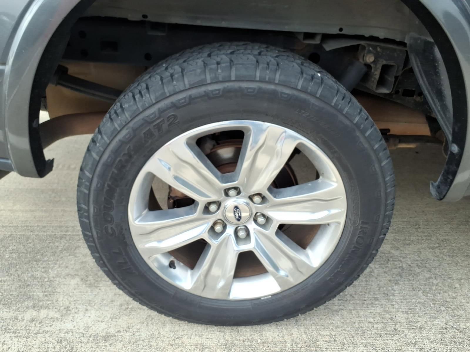 Used 2015 Ford F150 Lariat w/ Equipment Group 501A Mid AWD/4WD image 10