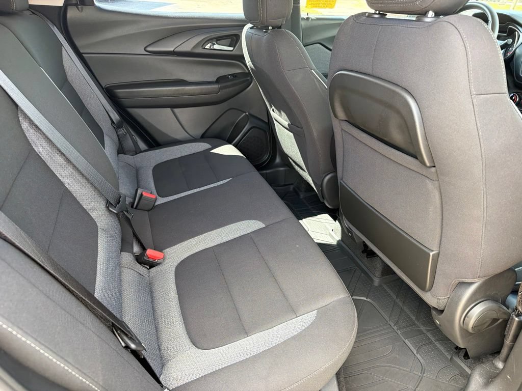 Used 2022 Chevrolet TrailBlazer LS FWD image 17