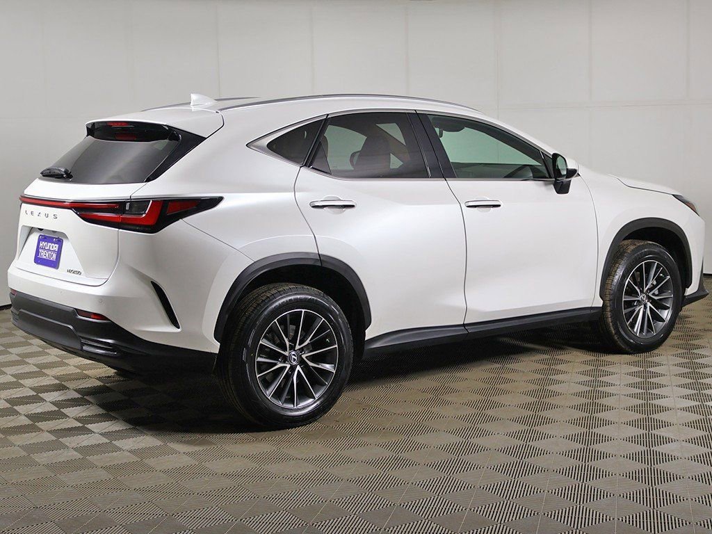 Used 2022 Lexus NX 250 FWD image 10